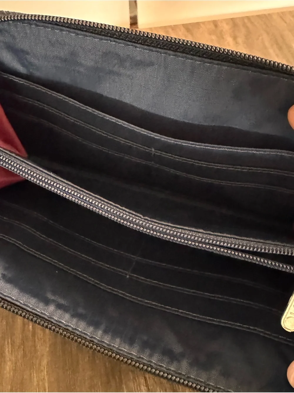 Lesportsac zip around